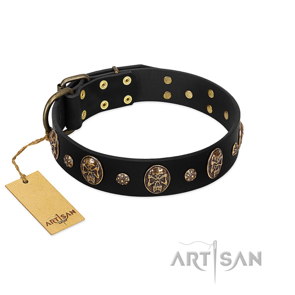 Convenient full grain genuine leather collar for your pet