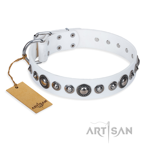 Full grain leather dog collar made of best quality material with rust-proof fittings