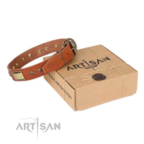 Easy wearing natural genuine leather collar for your stylish dog