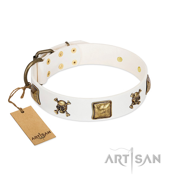 Stylish walking flexible full grain genuine leather dog collar with embellishments