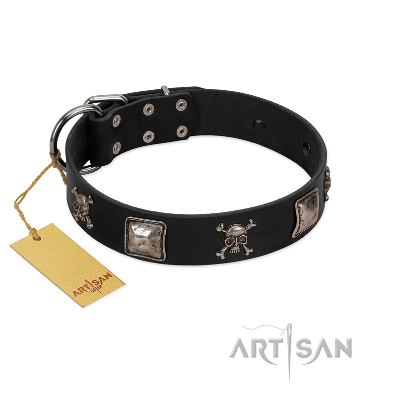 "Sea Rover" Embellished FDT Artisan Black Leather Mastiff Collar with Chrome Plated Crossbones and Plates - Click Image to Close
